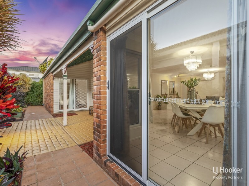 4 Eastcourt Lane, Sunnybank Hills QLD 4109