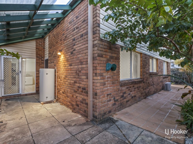 4 Eastcourt Lane, Sunnybank Hills QLD 4109