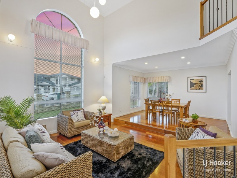 2 Gangar Close, Eight Mile Plains QLD 4113