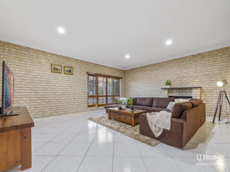 2 Gangar Close, Eight Mile Plains QLD 4113