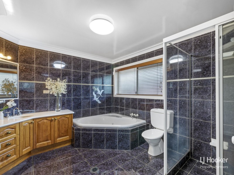 2 Gangar Close, Eight Mile Plains QLD 4113