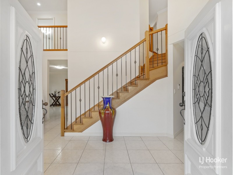 2 Gangar Close, Eight Mile Plains QLD 4113