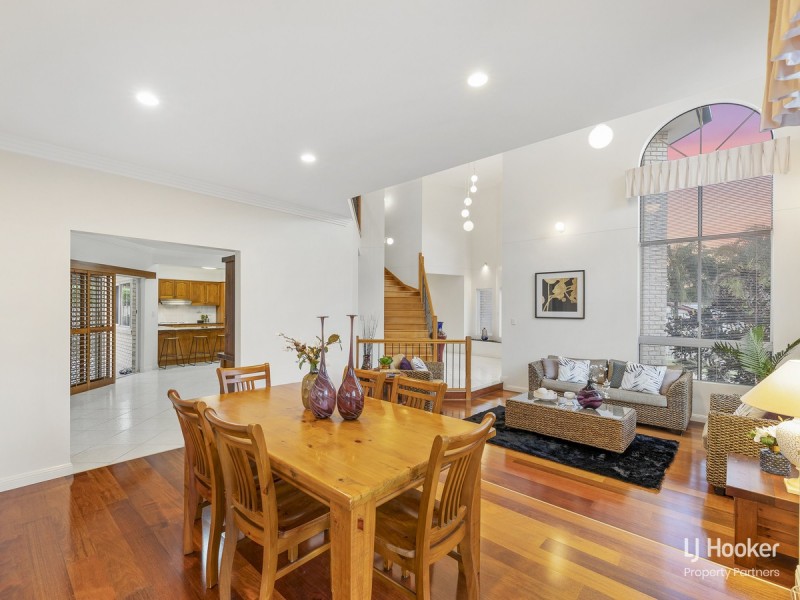 2 Gangar Close, Eight Mile Plains QLD 4113