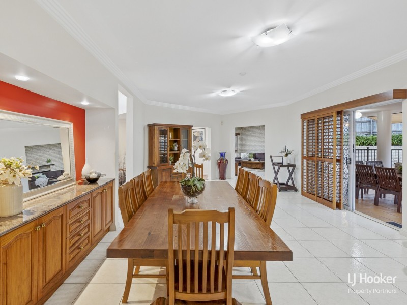 2 Gangar Close, Eight Mile Plains QLD 4113