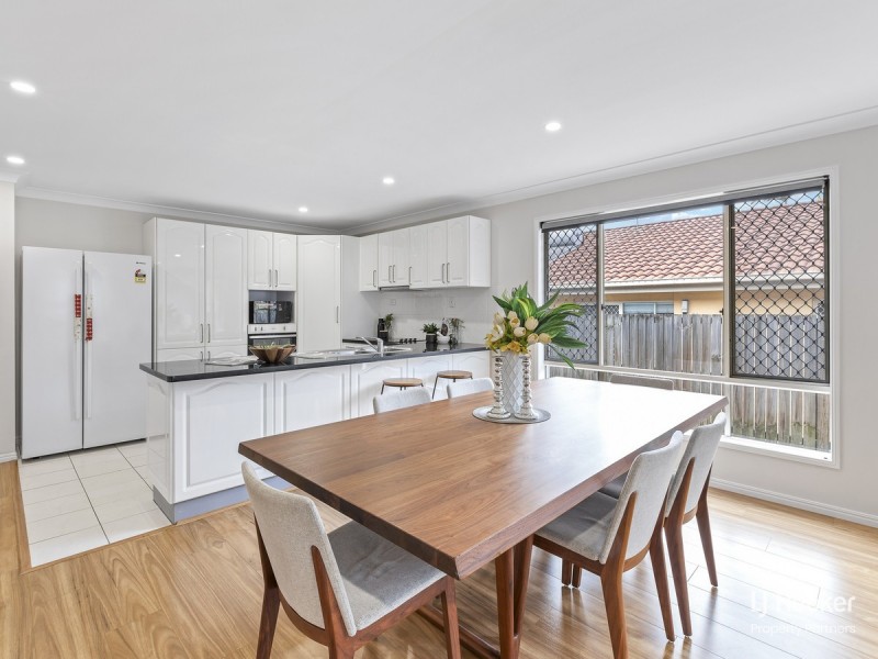 15 Liverpool Street, Eight Mile Plains QLD 4113