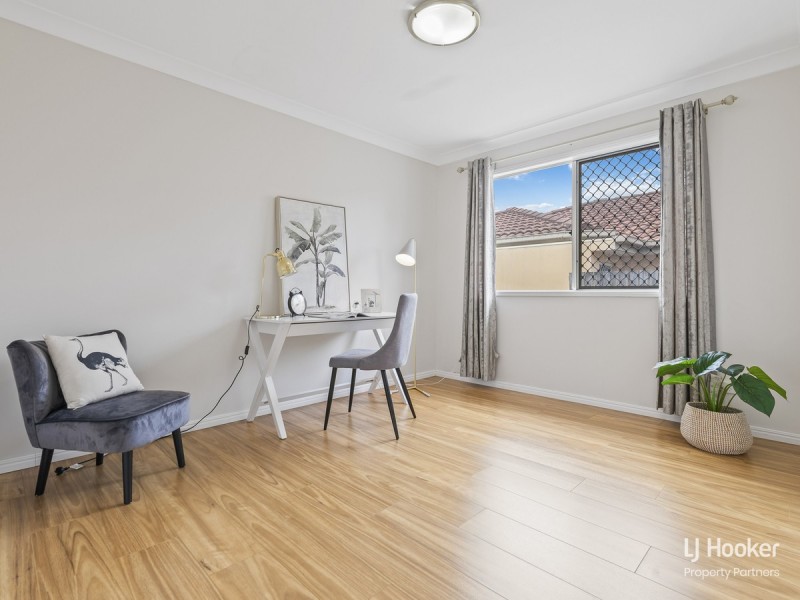 15 Liverpool Street, Eight Mile Plains QLD 4113