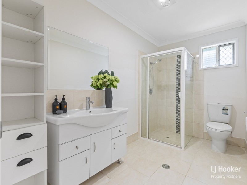 15 Liverpool Street, Eight Mile Plains QLD 4113