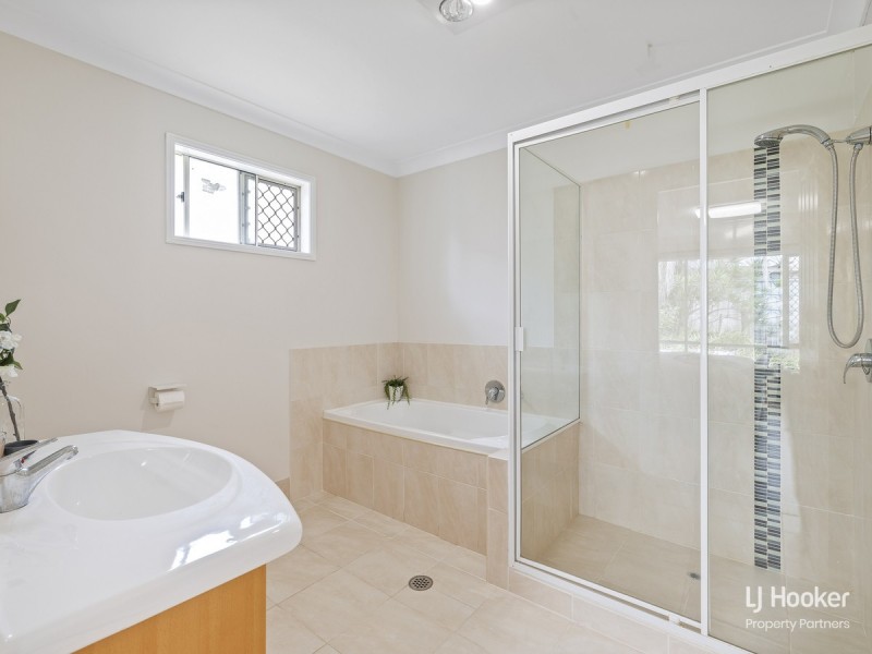 15 Liverpool Street, Eight Mile Plains QLD 4113