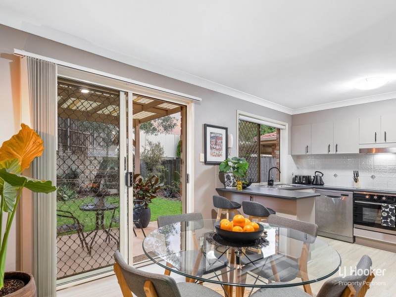 27/27 Camille Crescent, Wynnum West QLD 4178