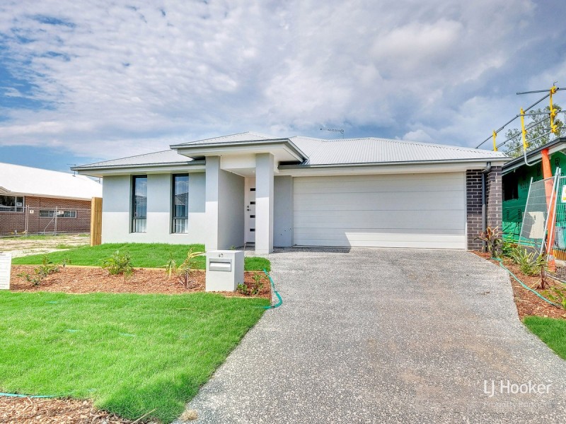43 Verday Crescent, Pallara QLD 4110