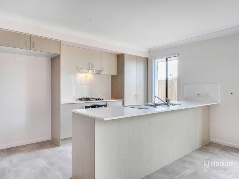 43 Verday Crescent, Pallara QLD 4110