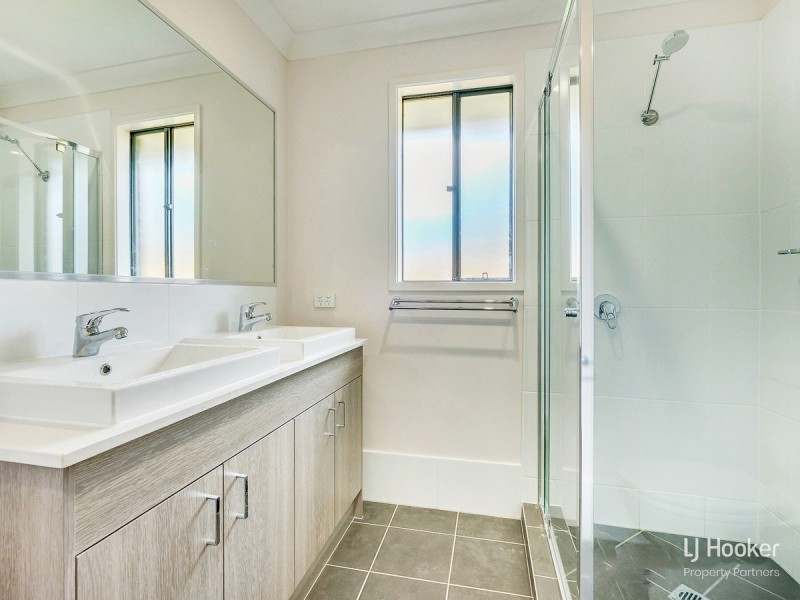 43 Verday Crescent, Pallara QLD 4110