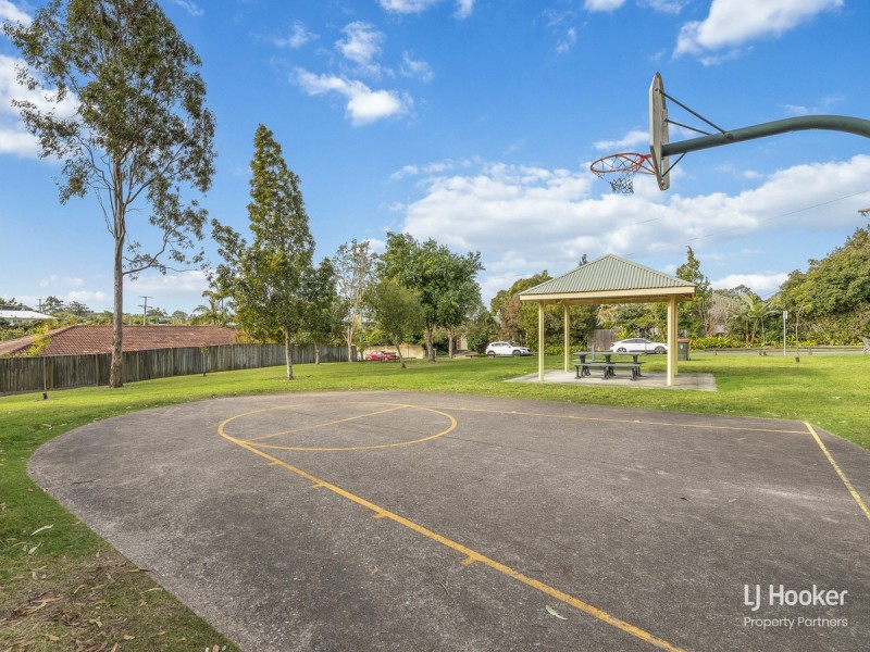 24 Meadow Street, Eight Mile Plains QLD 4113