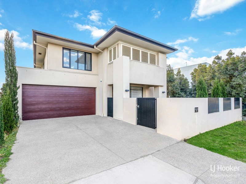 15 Royal Crescent, Rochedale QLD 4123