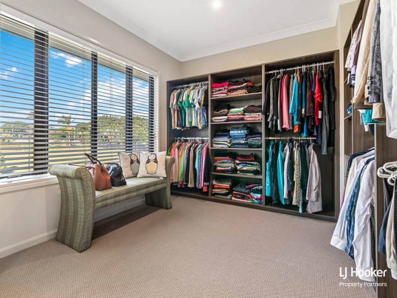 15 Royal Crescent, Rochedale QLD 4123