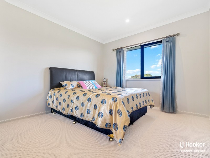 15 Royal Crescent, Rochedale QLD 4123