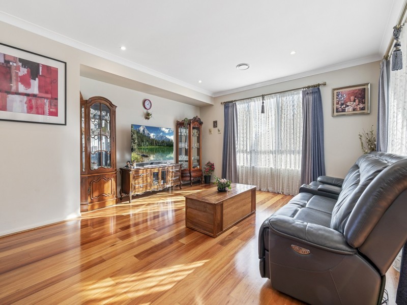 15 Royal Crescent, Rochedale QLD 4123