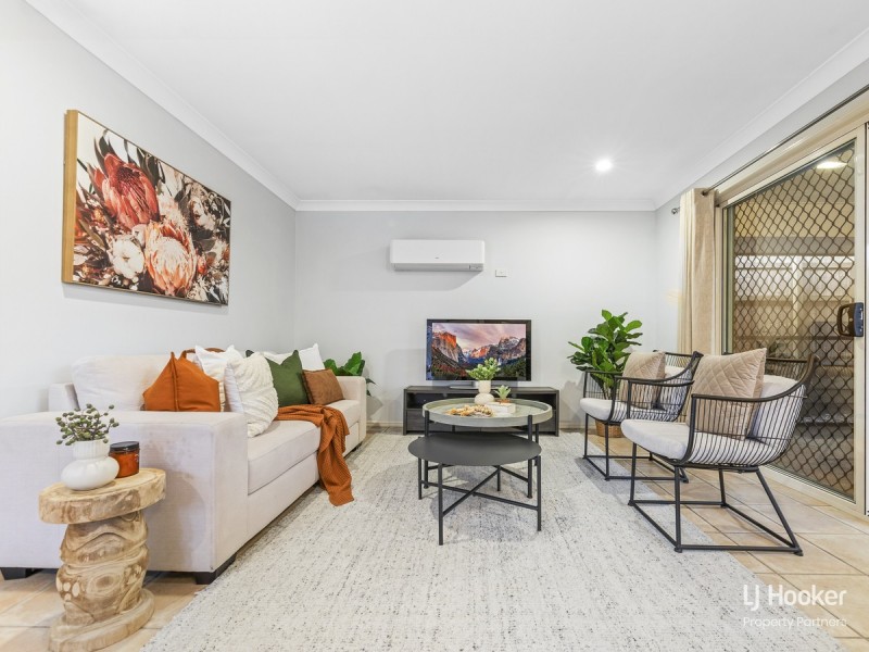 2/1 Daintree Drive, Parkinson QLD 4115