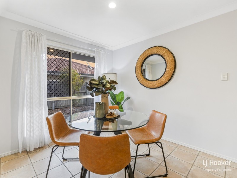 2/1 Daintree Drive, Parkinson QLD 4115