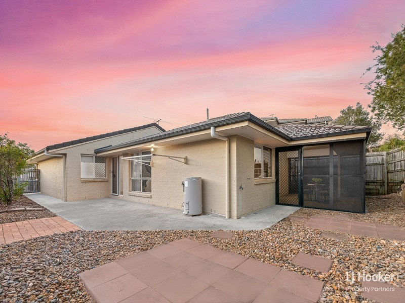 2/1 Daintree Drive, Parkinson QLD 4115