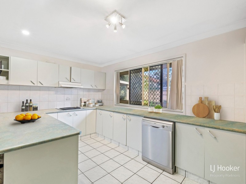 70 Glenfield Street, Parkinson QLD 4115