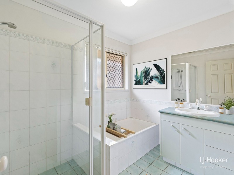 70 Glenfield Street, Parkinson QLD 4115