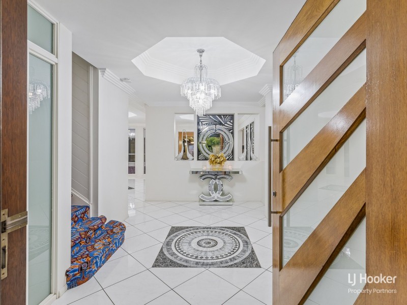 19 Taylor Place, Mackenzie QLD 4156
