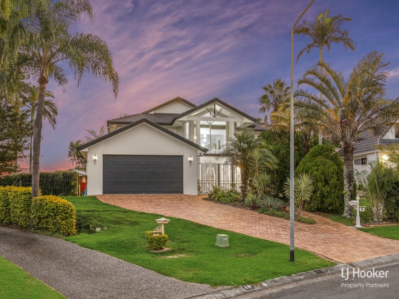 12 Boorala Crescent, Eight Mile Plains QLD 4113