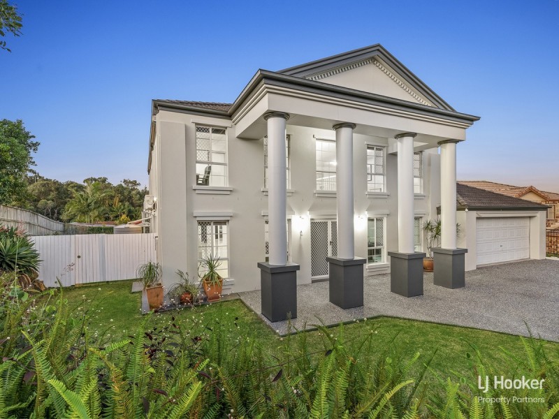 32 Lancaster Circuit, Stretton QLD 4116