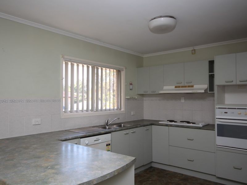 5 Nevern Street, Macgregor QLD 4109