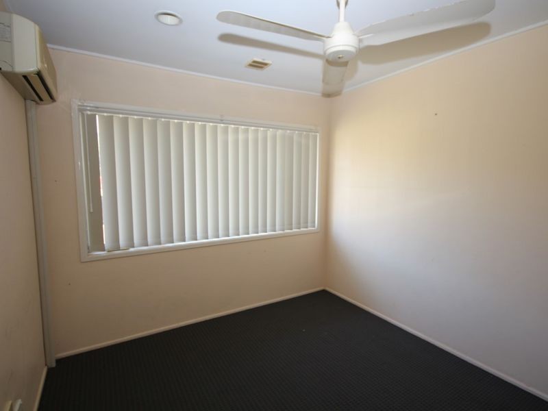 5 Nevern Street, Macgregor QLD 4109