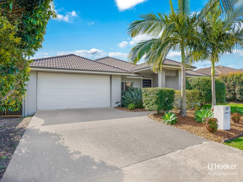 38 Langham Crescent, North Lakes QLD 4509