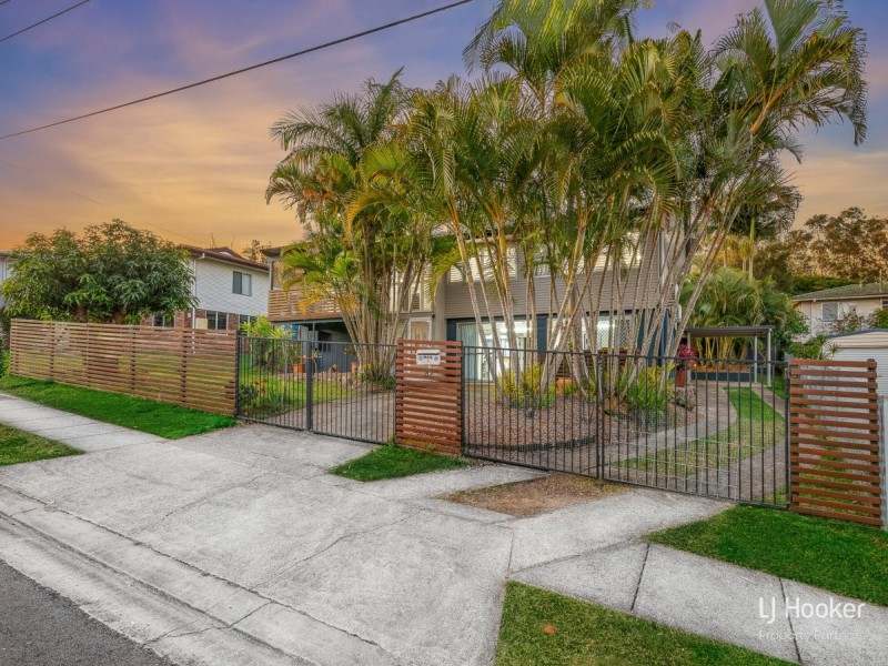 22 Linfield Street, Mansfield QLD 4122