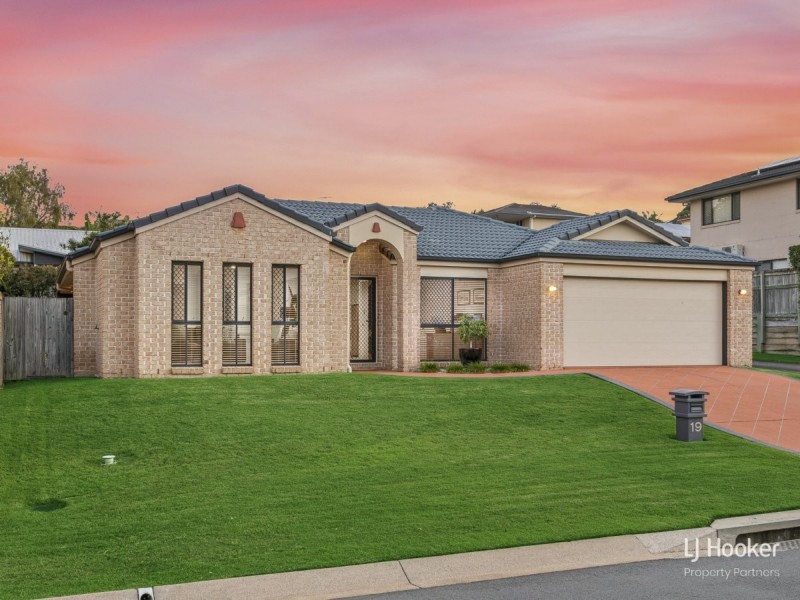 19 Leelaben Place, Eight Mile Plains QLD 4113