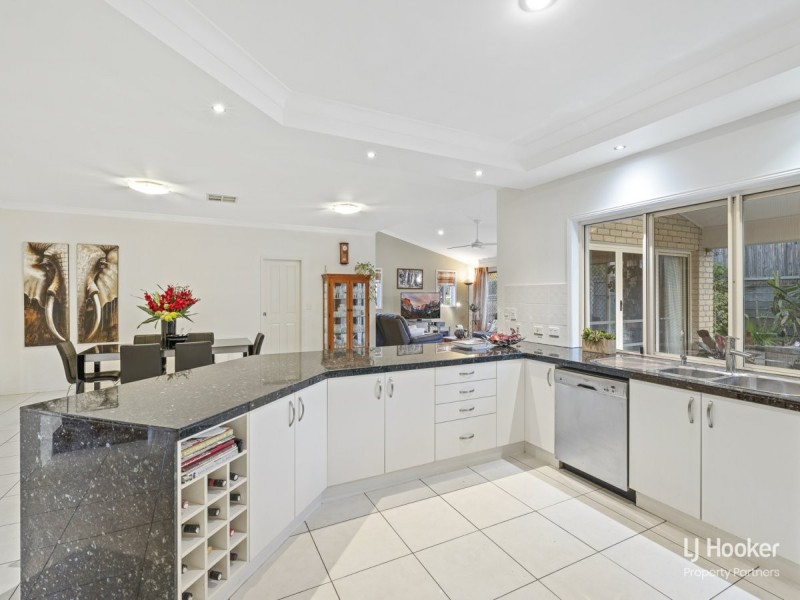 22 Avonlea Place, Eight Mile Plains QLD 4113