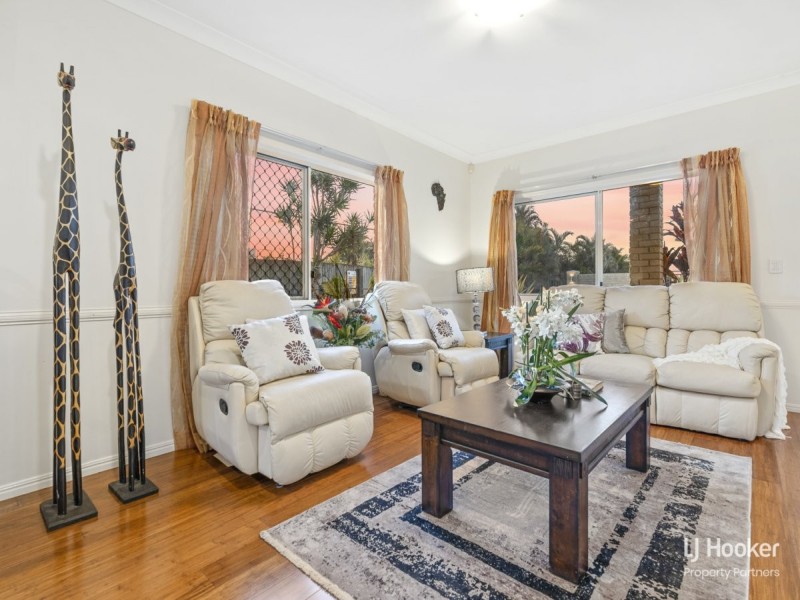 22 Avonlea Place, Eight Mile Plains QLD 4113