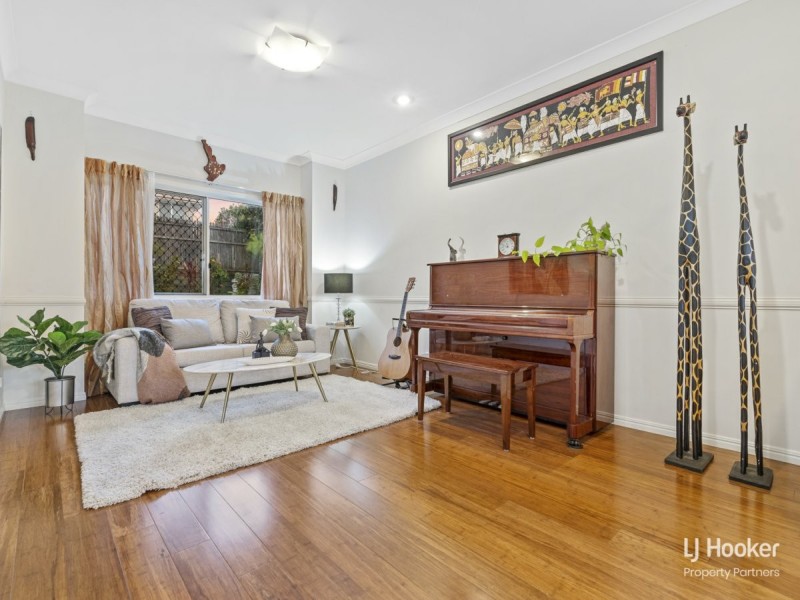 22 Avonlea Place, Eight Mile Plains QLD 4113