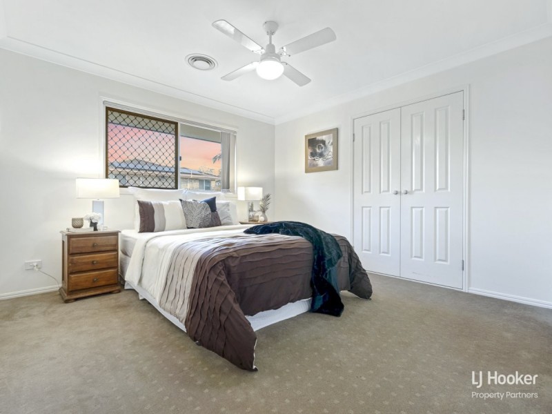 22 Avonlea Place, Eight Mile Plains QLD 4113