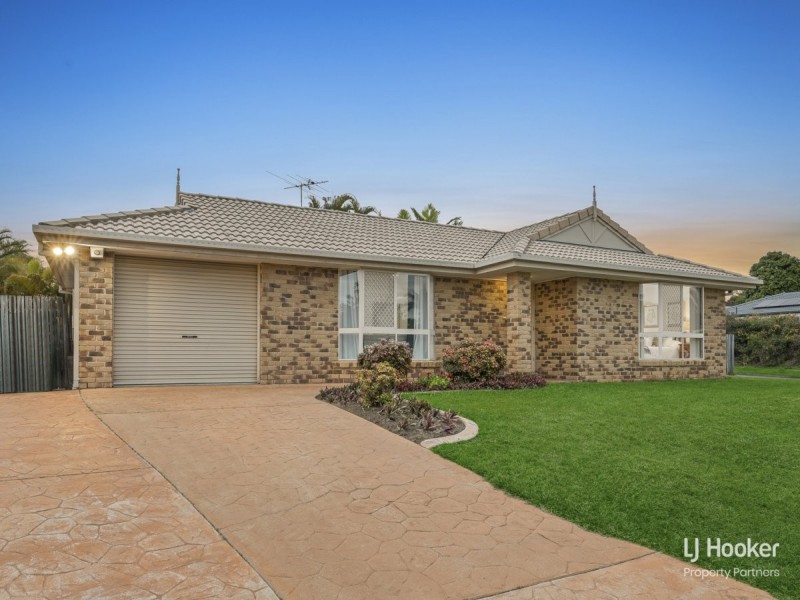 33 Bottlebrush Drive, Regents Park QLD 4118