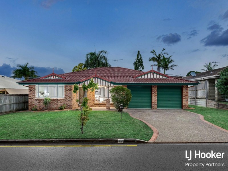 27 Linfield Street, Mansfield QLD 4122