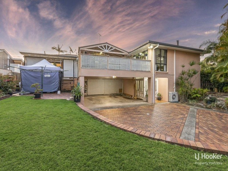 6 Genoa Street, Macgregor QLD 4109