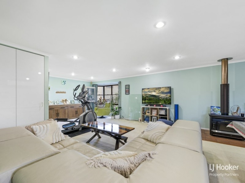 6 Genoa Street, Macgregor QLD 4109