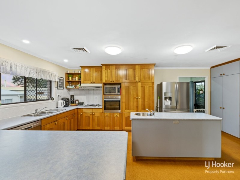 6 Genoa Street, Macgregor QLD 4109