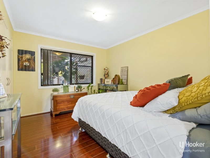 6 Genoa Street, Macgregor QLD 4109