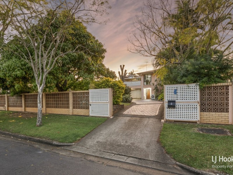 6 Genoa Street, Macgregor QLD 4109