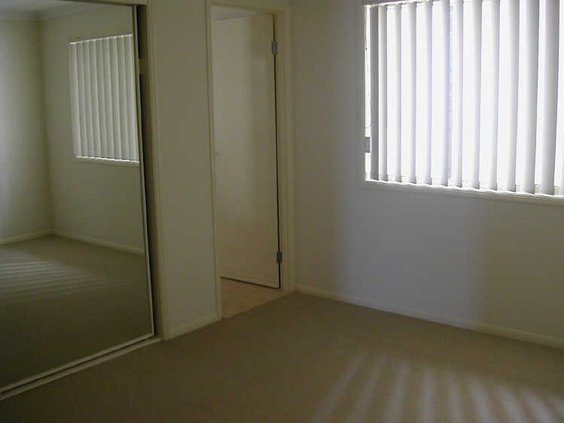 11 Naracoorte Place, Parkinson QLD 4115