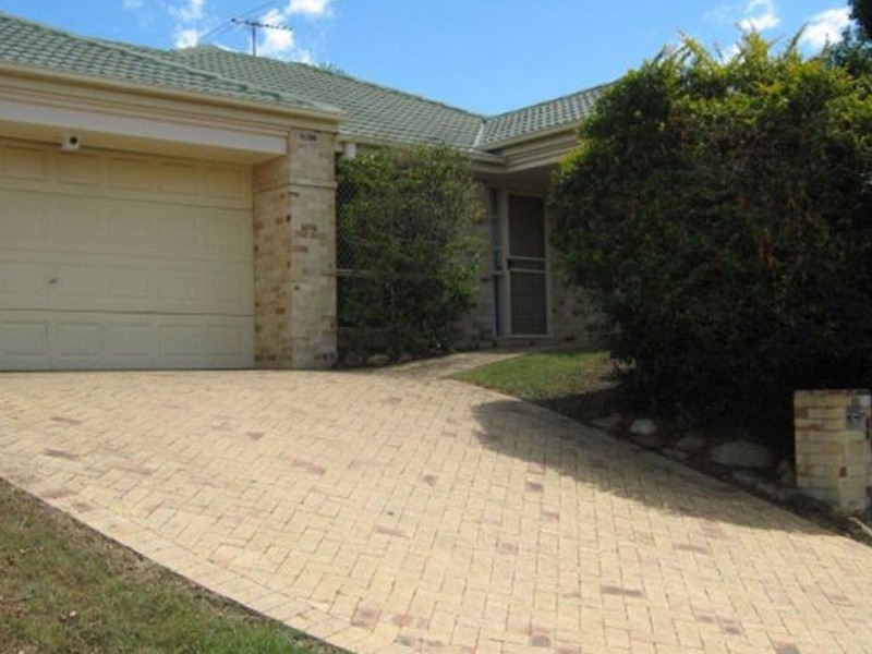 15 Paddington Crescent, Stretton QLD 4116