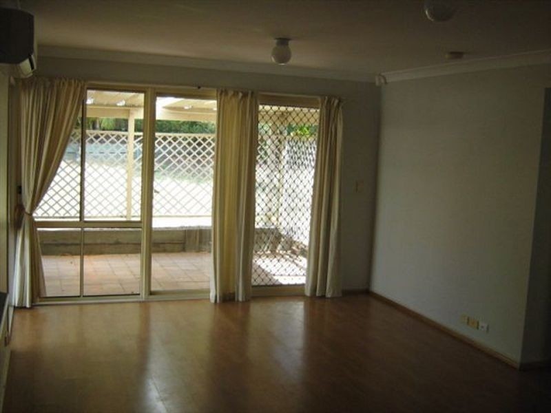 15 Paddington Crescent, Stretton QLD 4116