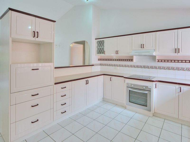 28 Eastcourt Lane, Sunnybank Hills QLD 4109