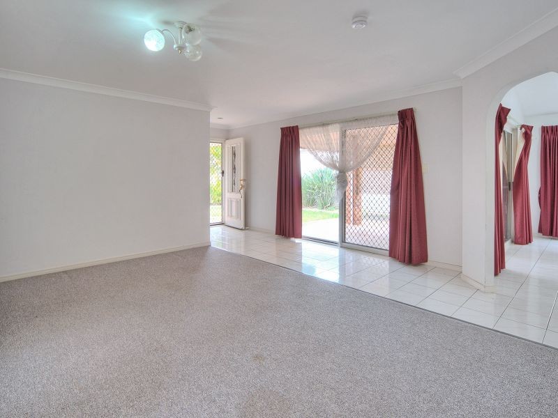 28 Eastcourt Lane, Sunnybank Hills QLD 4109